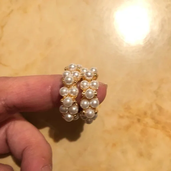 Faux Cluster Pearl Hoop - Picture 4 of 7